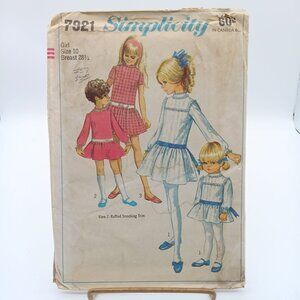 UNCUT Vintage Sewing PATTERN Simplicity 7921, Girls 1968 Dress, Child Size 10
